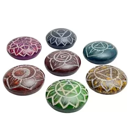 ZenN – Seven Chakras Pebble Ash Catcher